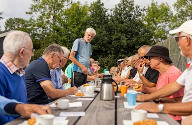 Tennisseniorer hygger med kaffe.jpg