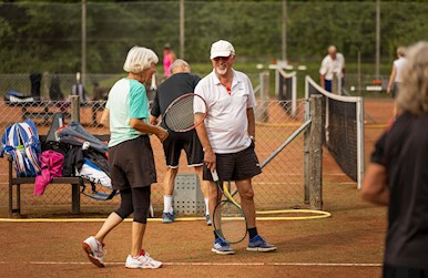 Hygge på tennisbanen.jpg
